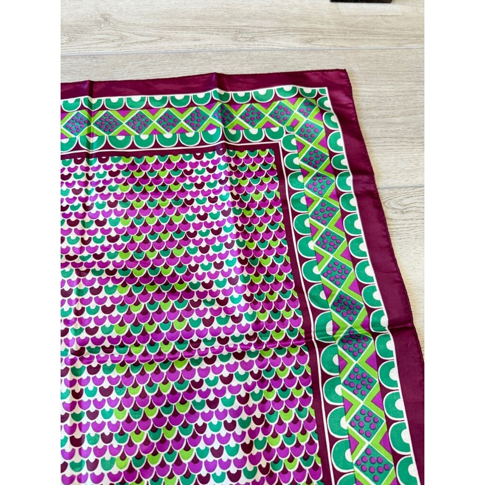 Vintage Sillook Japanese Geometric Scarf Scallop | Green and Purple | 27" Square - Picture 11 of 15